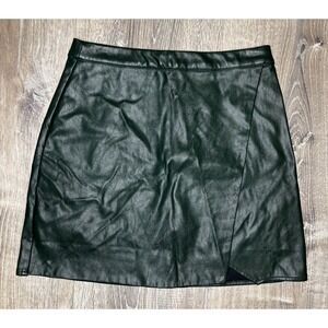 Sadie & Sage Women's Faux Leather Forest Green Mini Skirt Size Extra Small